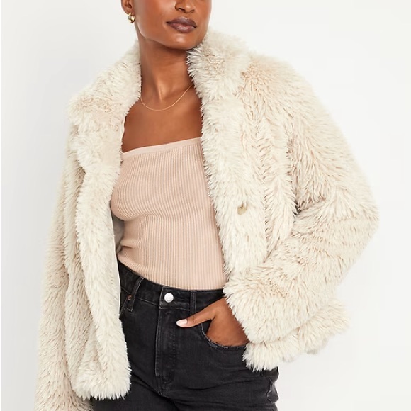 Old Navy Jackets & Blazers - 🌷Host Pic🌷❤️Price Drop❤️Old Navy Women's Soft Cream Teddy Jacket